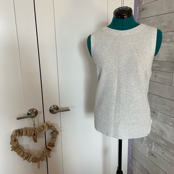 Banana Republic Factory Tops - 🎁 Banana Republic Short Sleeve Top